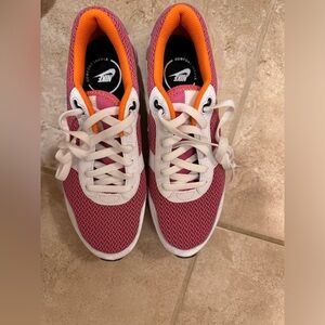 NWT Nike AirMax SYSTM.